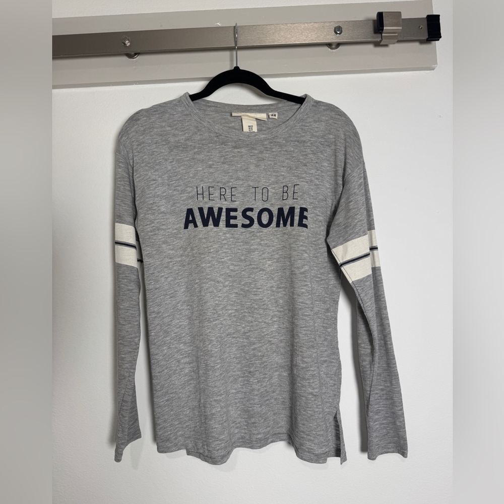H&M Grey Heather Graphic Long Sleeve Tee XS or Small